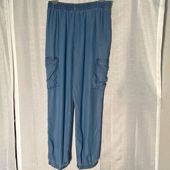 New (NWOT) Love tree Blue denim Chambray Cargo joggers Pockets Sz Large Tencil - Picture 2 of 9